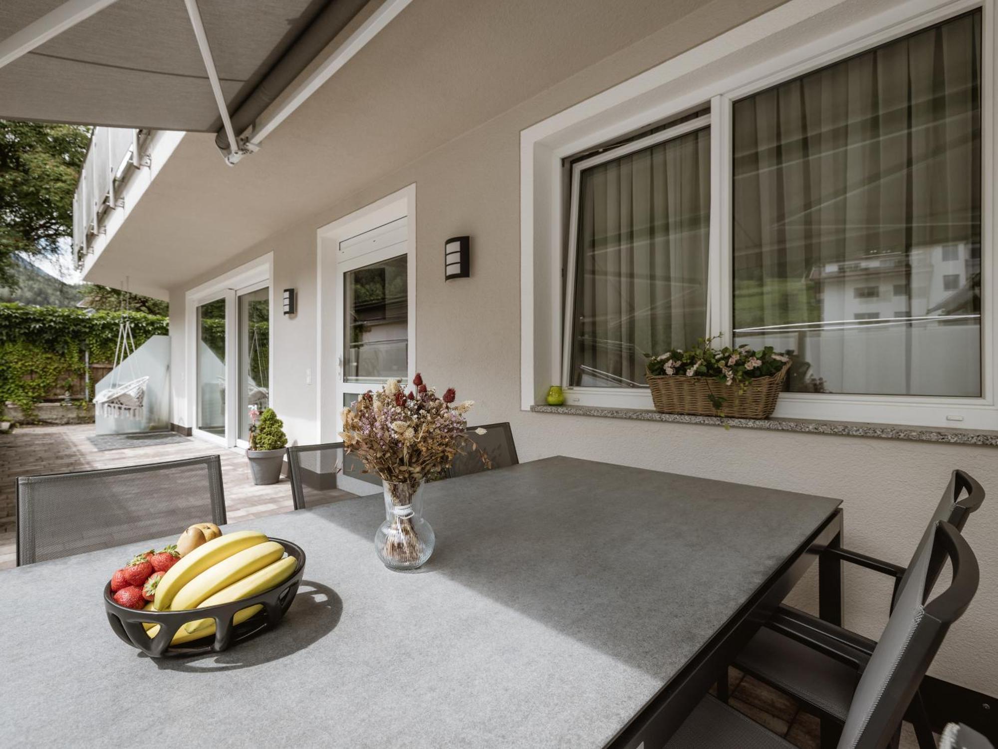 Apartmenthaus Goldeck Ried im Oberinntal Exterior photo